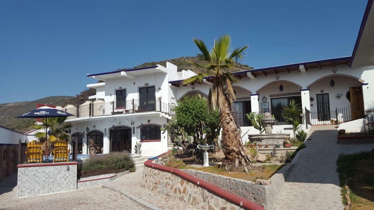 La Casona Azul Bed N Breakfast Santa Rosa de Jauregui Exterior photo